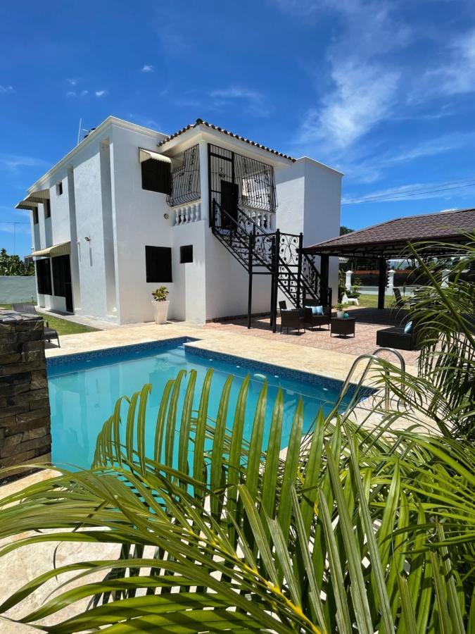 The Gil Place Villa Santiago De Los Caballeros Exterior foto